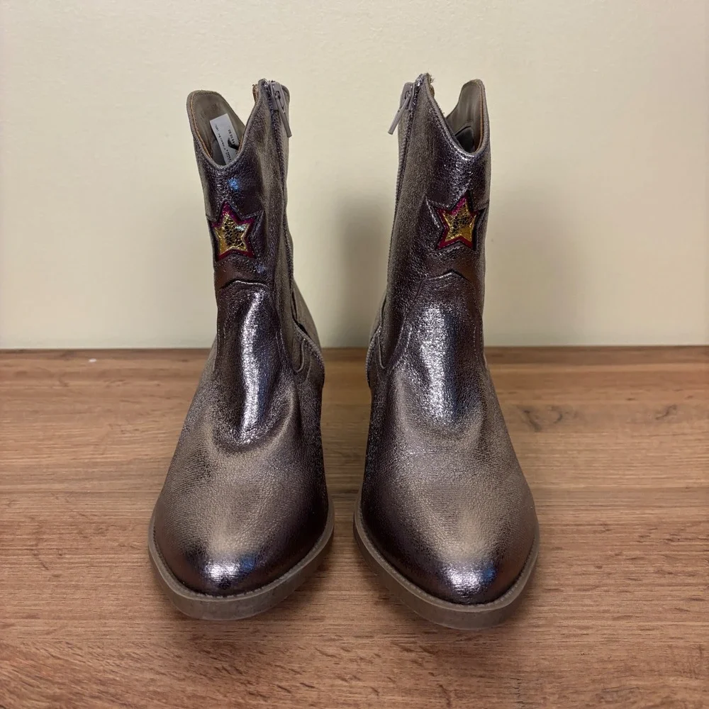 STEVE MADDEN Mirey Star Cowboy Boots Pewter Metallic Silver Kids Size 5 Low Heel